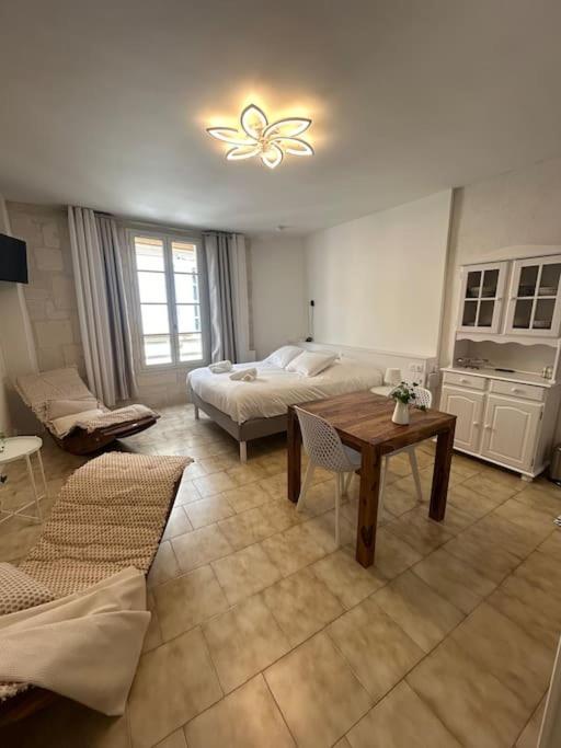 Le Flamant Rose Centre Apartment